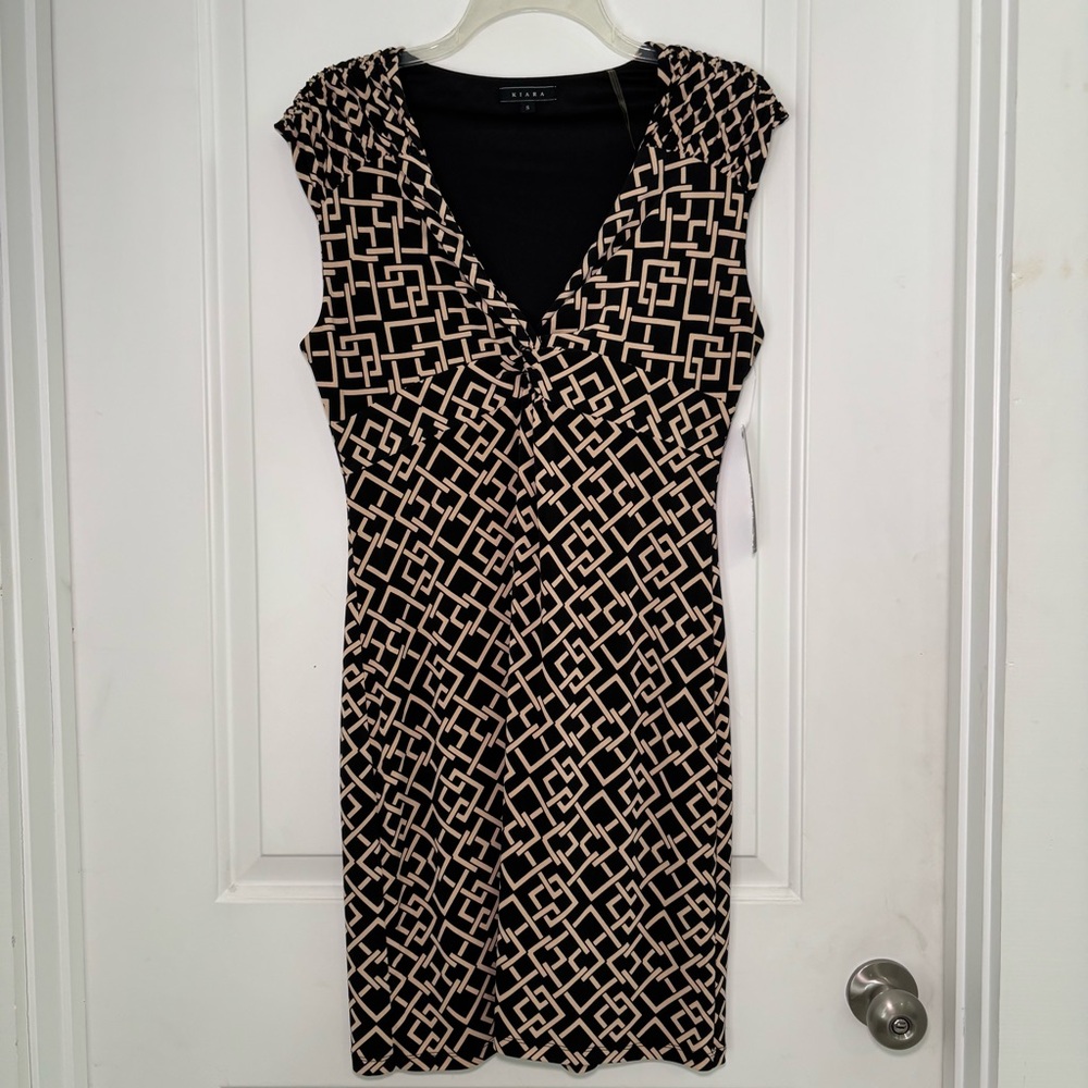 Kiara Sleeveless Black Beige Geometric Midi Dress